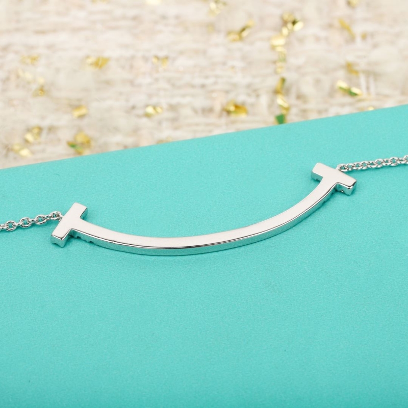 T*f*ny necklaces